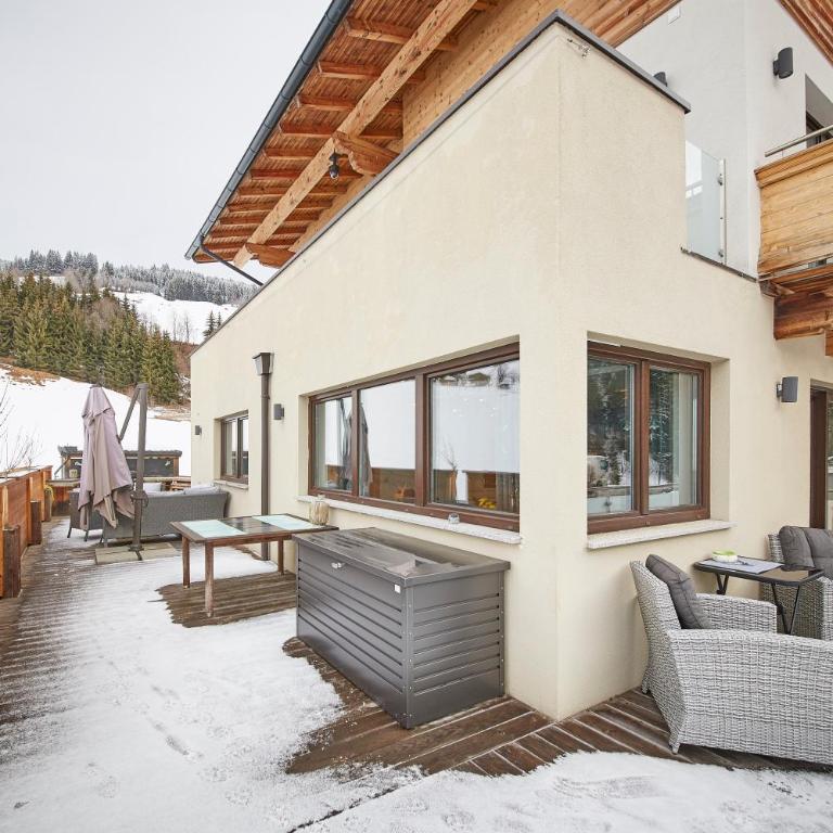 Saalbacher Perle 1 - Cozy Family Home - Four-Bedroom Deluxe Apartment - 32