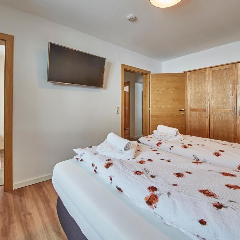 Saalbacher Perle 1 - Cozy Family Home - Four-Bedroom Deluxe Apartment - 35