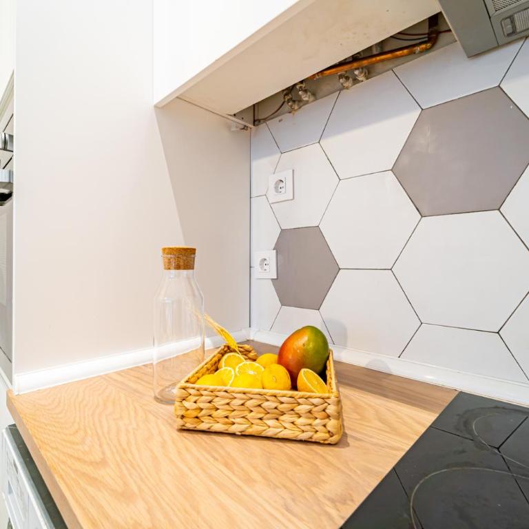EdSam Madrid Apartments White - One-Bedroom Apartment - 8