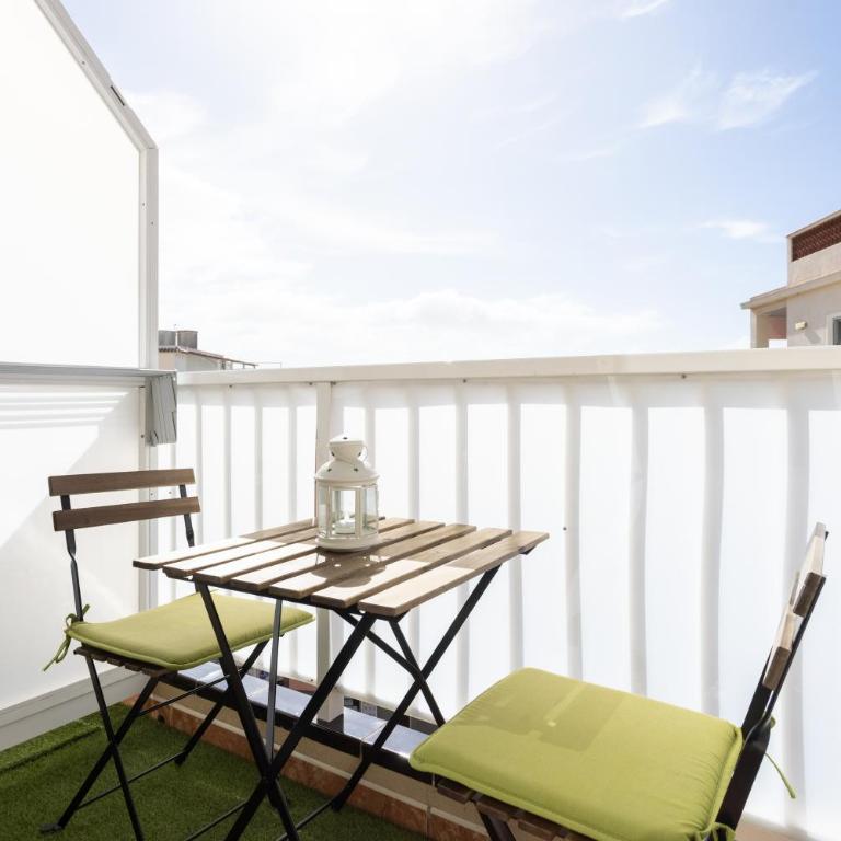Apartamentos Ohana Los Cristianos Centro y Playa - Estudio con balcón - 7