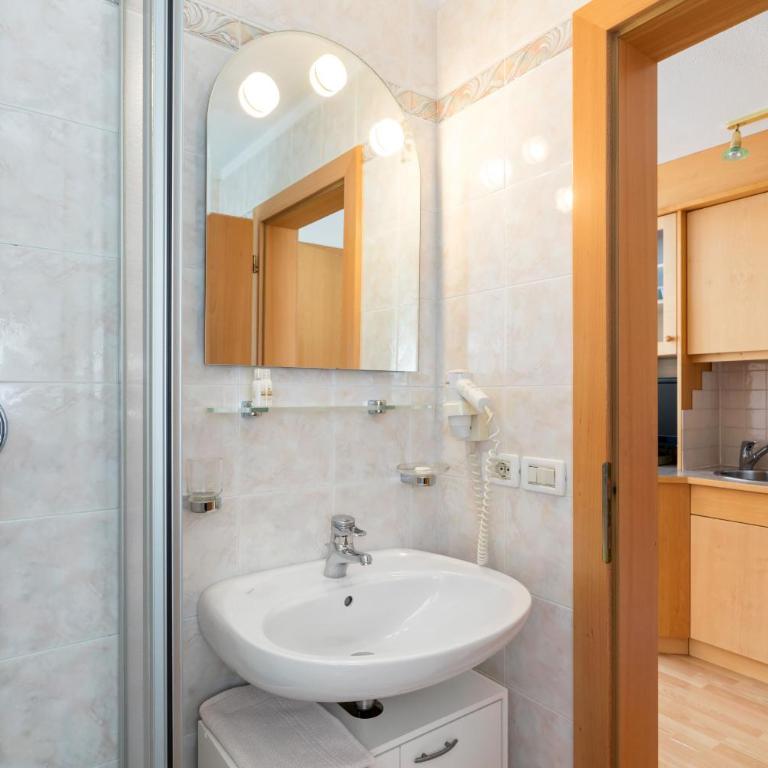 Apartments Puntin - Apartment mit 1 Schlafzimmer und Balkon - 1