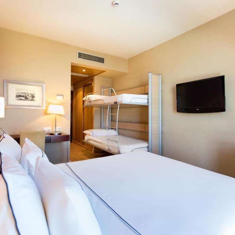 AZZ Salamanca Montalvo - Habitación Familiar (2 adultos y 2 niños) - 2