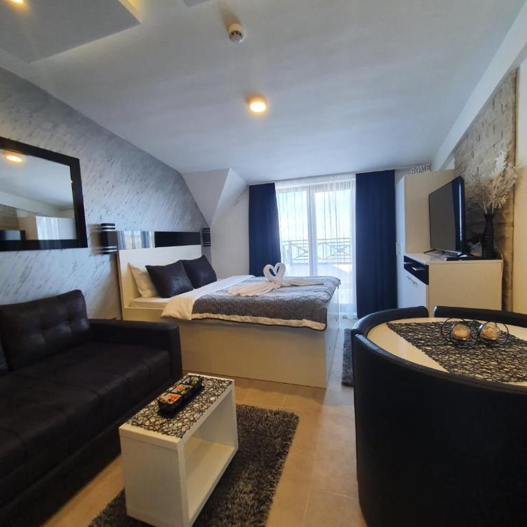 Milmari P79 - Apartment with Mountain View - 14