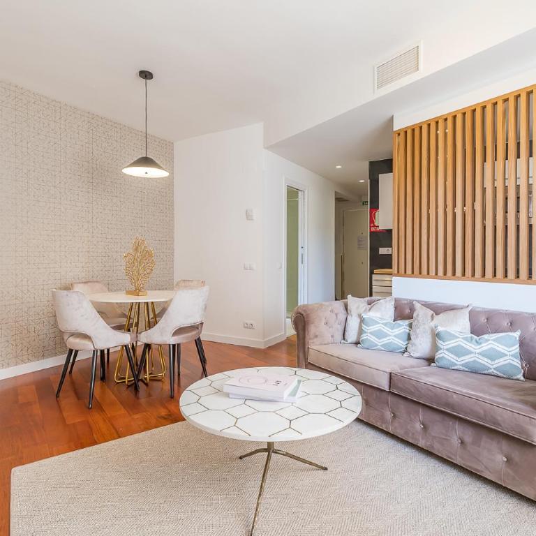 Madrid Rental Flats - Alquiler de Temporada - Apartamento Estándar - 1