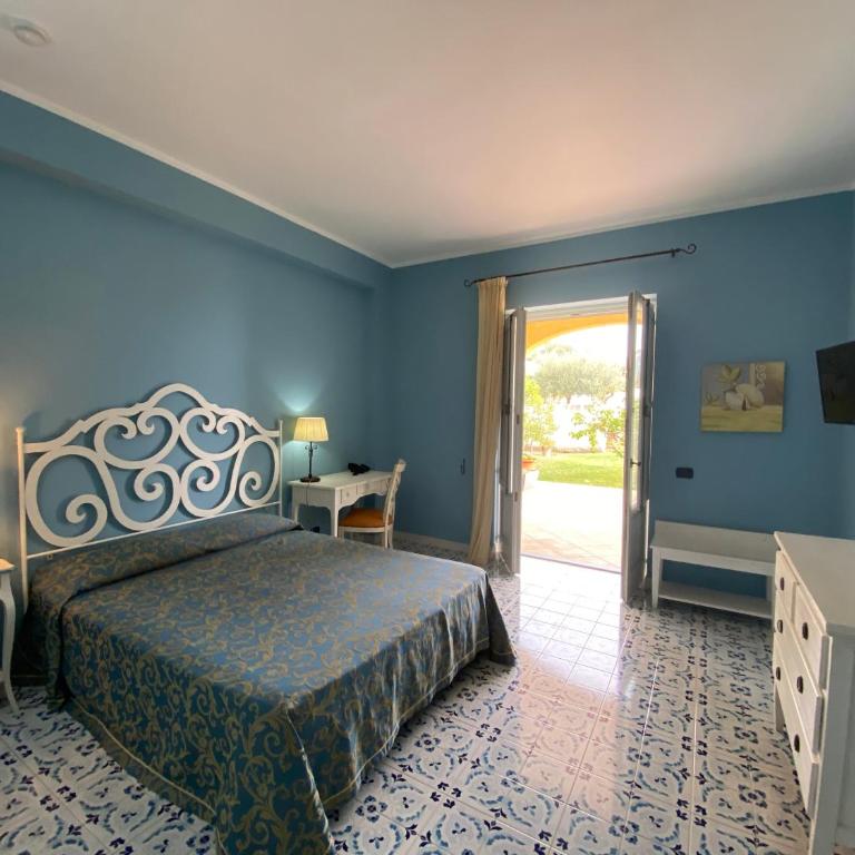Hotel Bougainville - Double Room with Garden View - 1