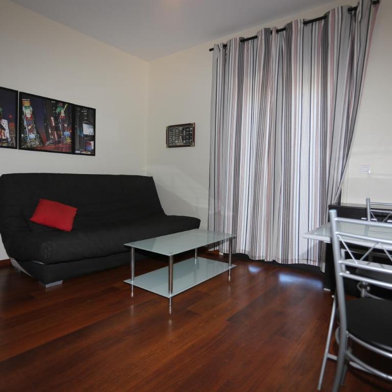 O'Sullivans Bar and Hotel - Appartement 1 Chambre avec Terrasse - Vue sur Mer - 2