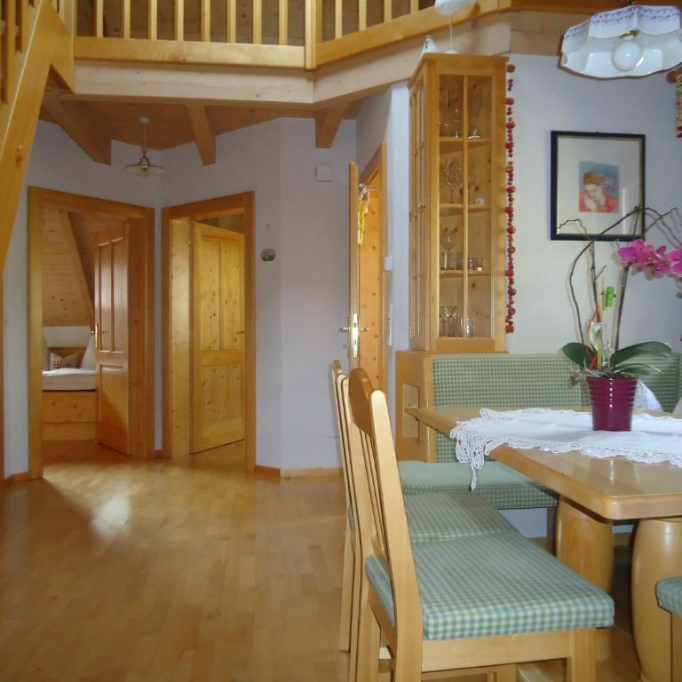 Leebhof - Großes Apartment mit 2 Schlafzimmern und einem Balkon - 10