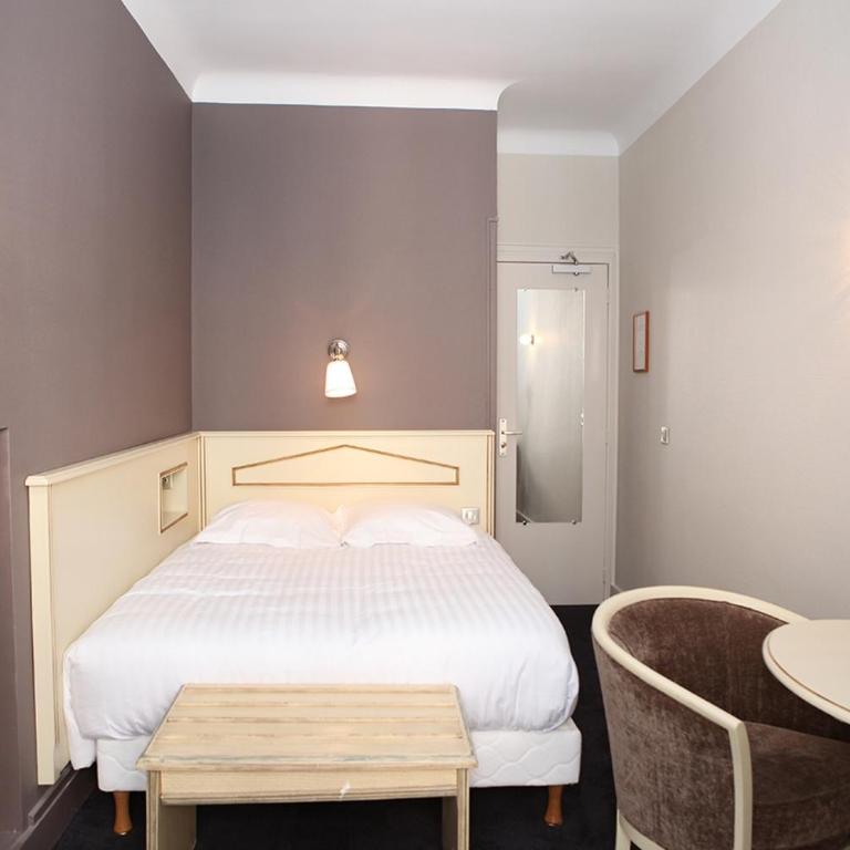 Hôtel Le Roncevaux - Chambre Simple Confort - 2