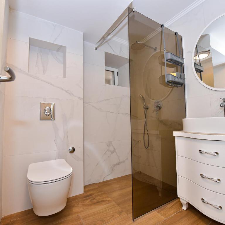 Galija lux Petrovac - Apartman sa Pogledom na More - 4