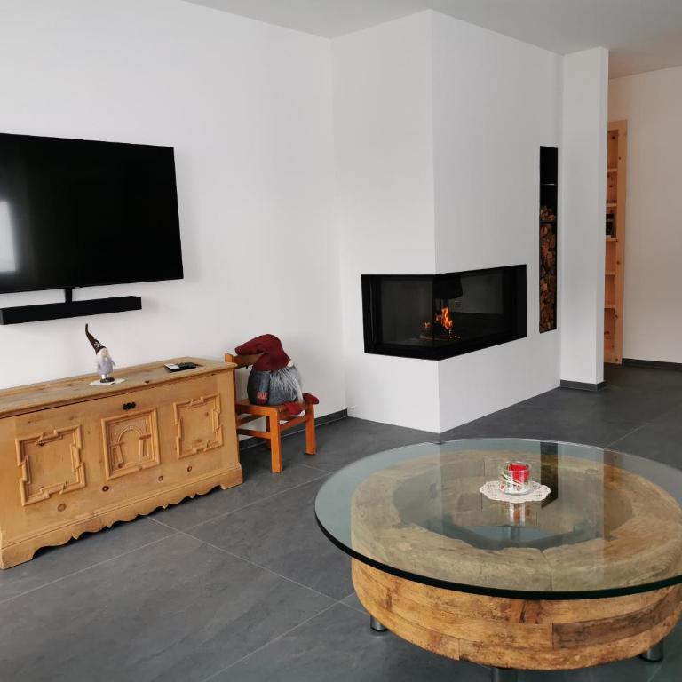 Ferienwohnung Pontresina - Chesa Andrea - Gartensitzplatz - Apartment mit 3 Schlafzimmern - 7