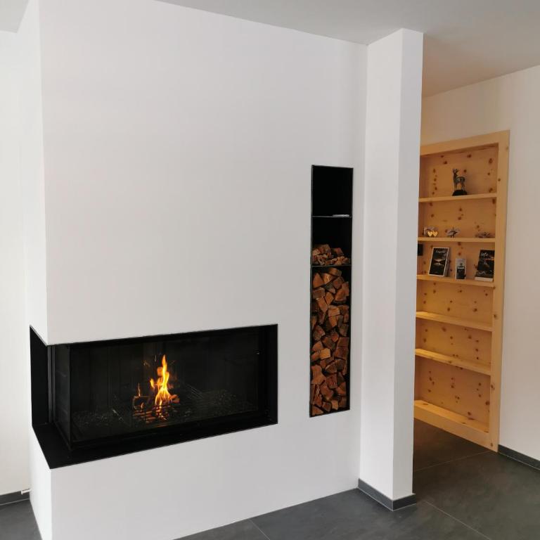 Ferienwohnung Pontresina - Chesa Andrea - Gartensitzplatz - Apartment mit 3 Schlafzimmern - 9