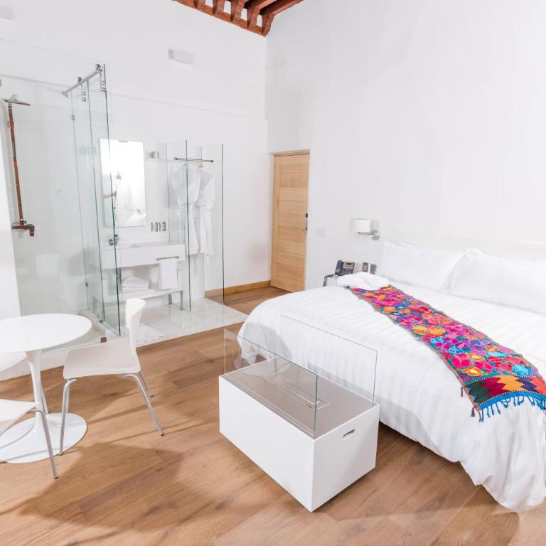 Domingo Santo Hotel Boutique - Deluxe Double Room with Balcony - 2