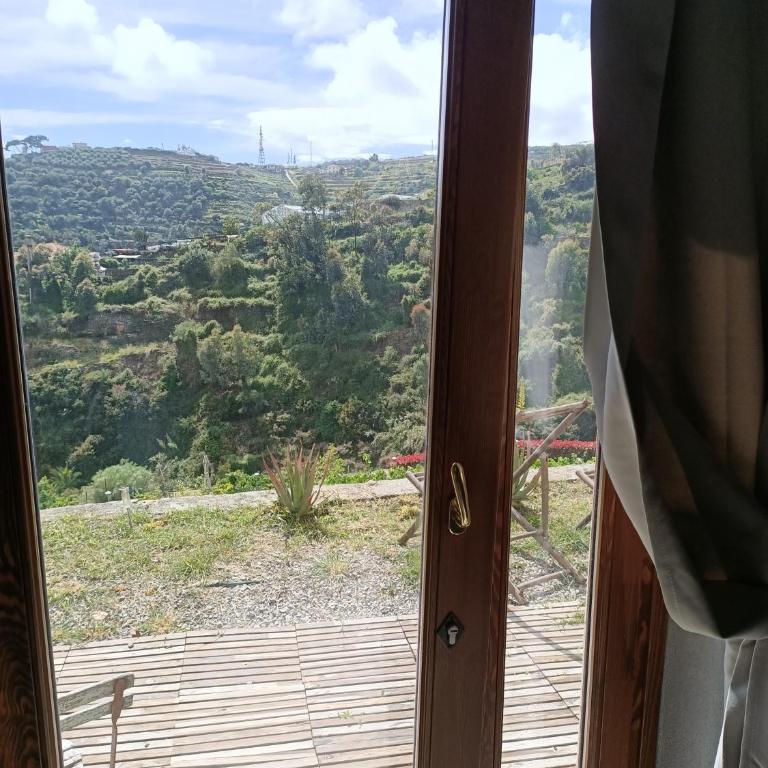 Agrilunassa Eco GuestHouse and Cottage - Camera Tripla con Vista Mare - 16