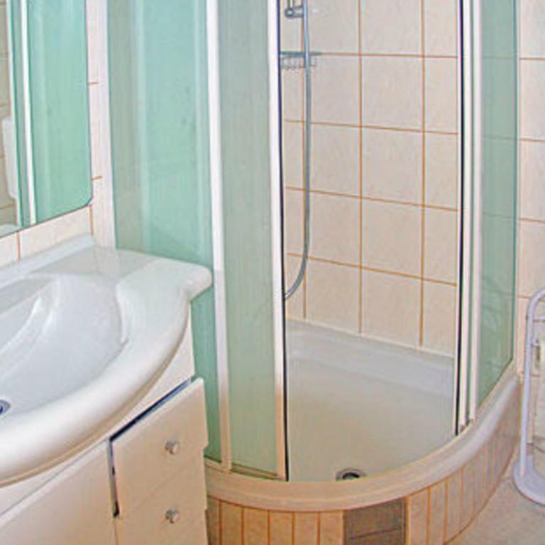 Apartments Rozela - One-Bedroom Apartment with Balcony - 8