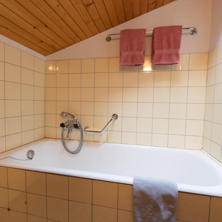 Apartments Saasunia - Standard Apartment mit 2 Schlafzimmern - 2