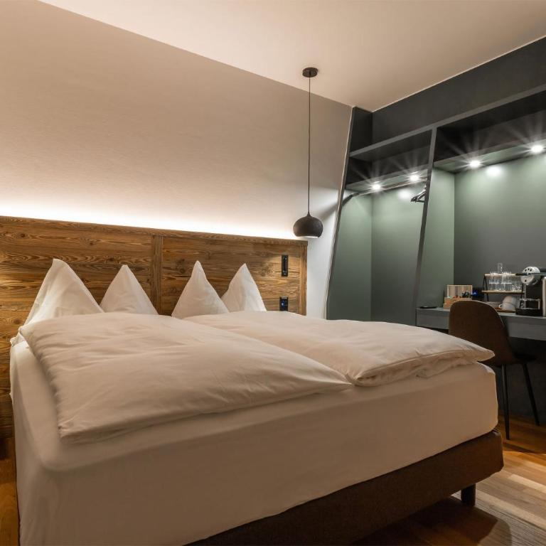 Alpenclub - Doppelzimmer mit Bergblick - 3