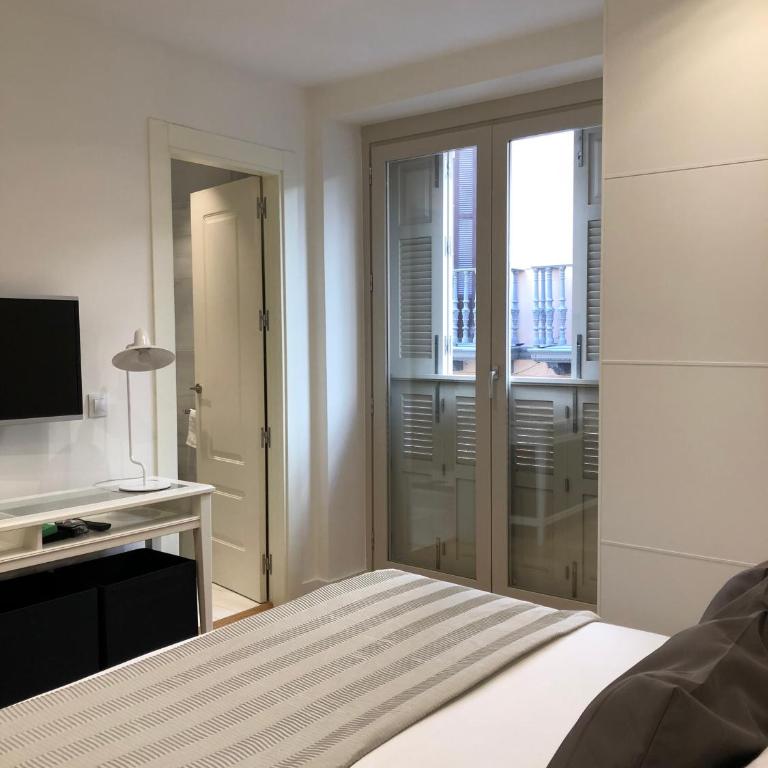 Picasso City Center 1A - Deluxe Apartment - 68