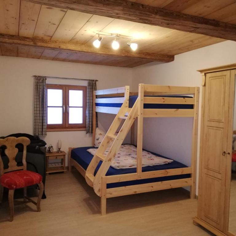 Ferienwohnung Grabenhäusl inkl. Chiemgaukarte - Apartment mit Balkon - 3