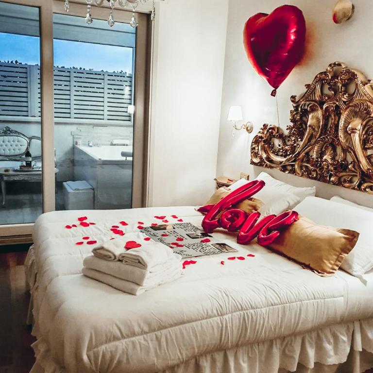 Suites Roma Tiburtina Elegance - Suite con Sauna e Vasca Idromassaggio Privata - 3
