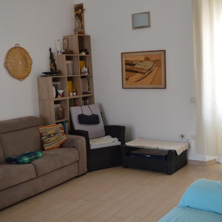 Appartamento presso il Teatro Lirico - Appartamento con 2 Camere da Letto - 17