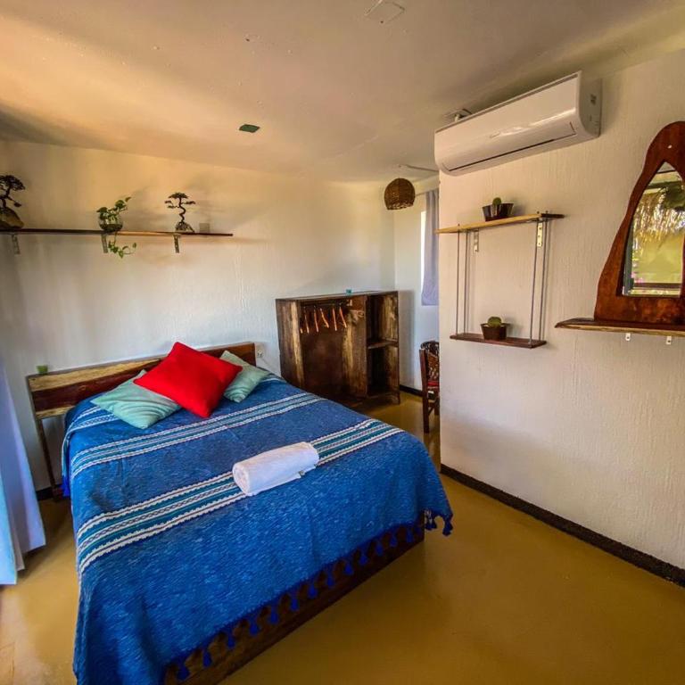 Shaka House - Habitación Doble con balcón y vistas al mar - 1