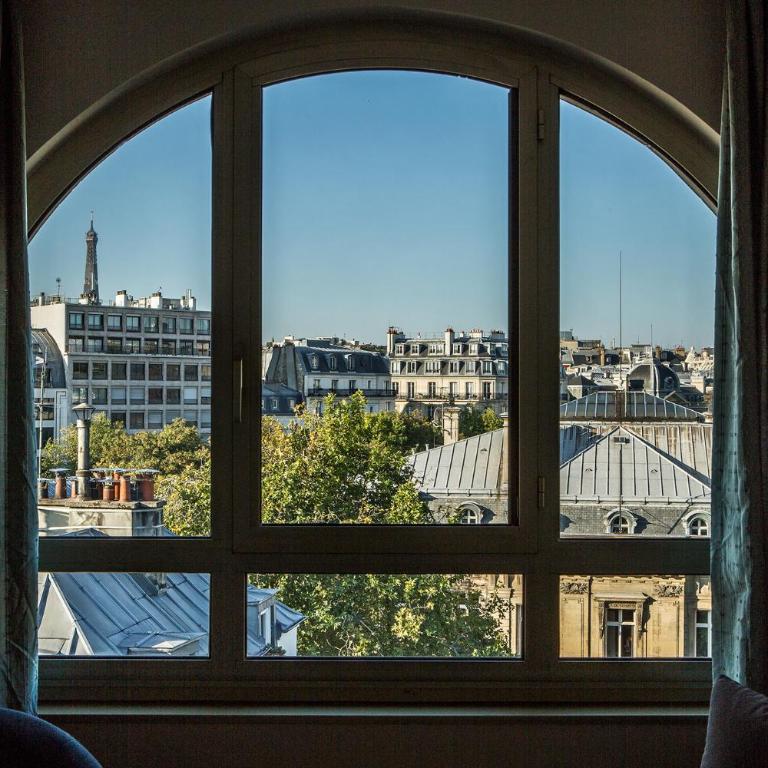 Royal Garden Champs-Élysées - Suite Junior avec Terrasse - Vue sur Tour Eiffel - 2
