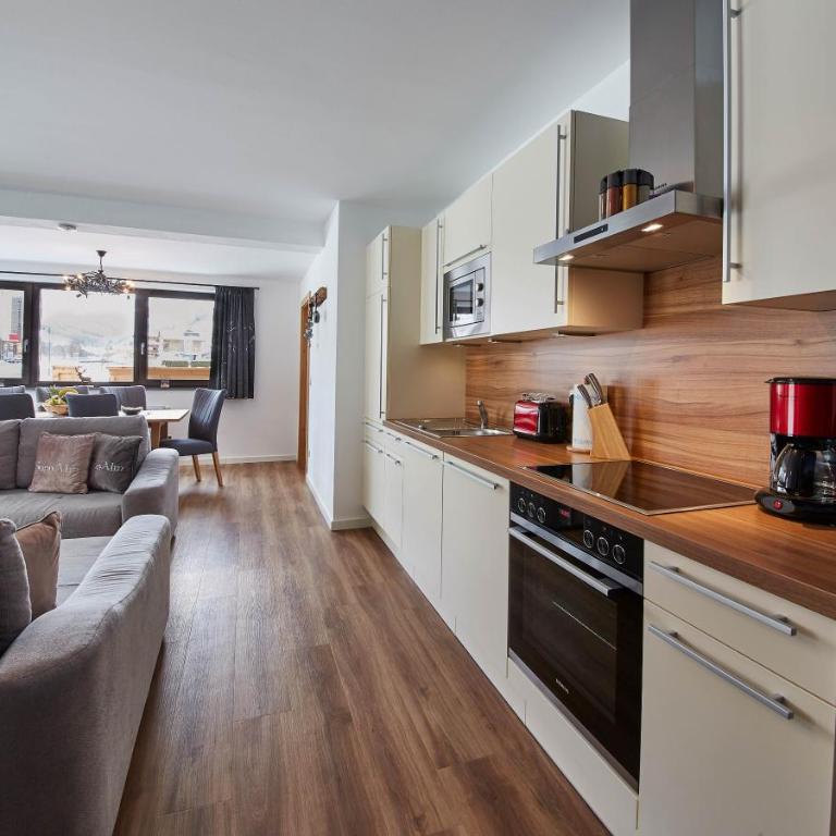 Saalbacher Perle 1 - Cozy Family Home - Four-Bedroom Deluxe Apartment - 11