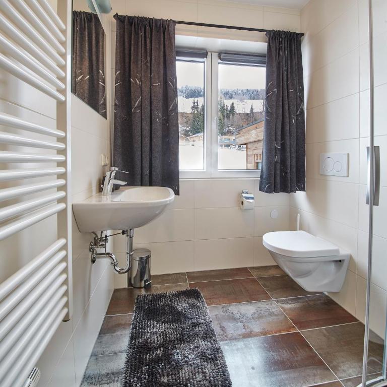 Saalbacher Perle 1 - Cozy Family Home - Four-Bedroom Deluxe Apartment - 19
