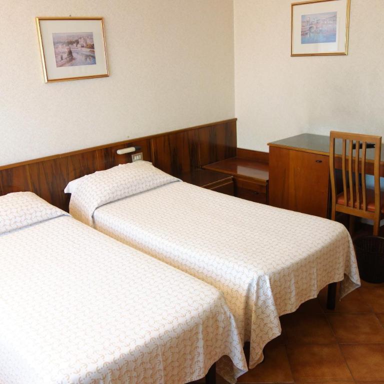 Euromotel Croce Bianca - Camera Familiare (2 Adulti + 2 Bambini) - 6