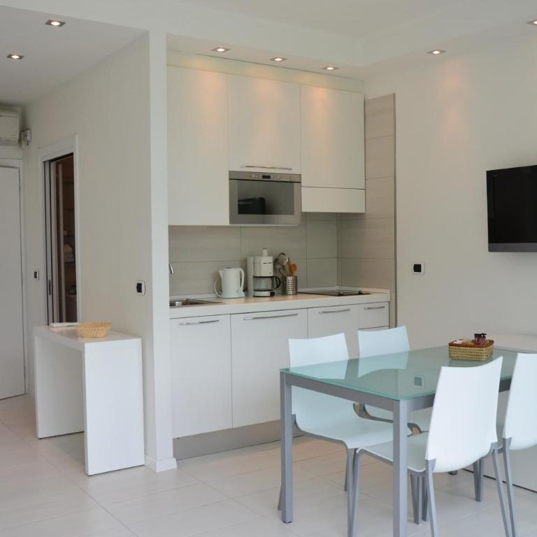 Club Nautico - Phoenix Studio Lake View - Monolocale con Divano-Letto - 12