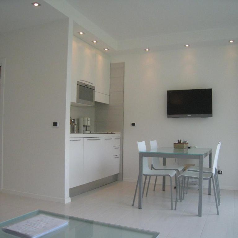 Club Nautico - Phoenix Studio Lake View - Monolocale con Divano-Letto - 14