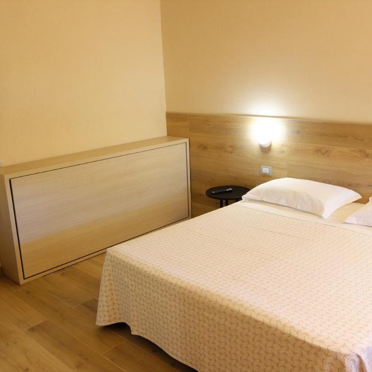 Euromotel Croce Bianca - Camera Familiare (2 Adulti + 2 Bambini) - 9