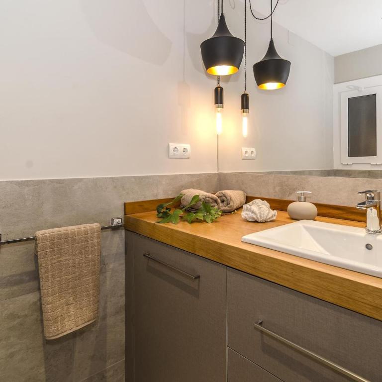 Sitges Spaces Deluxe Centre Apartment - Apartamento de 1 dormitorio - 8
