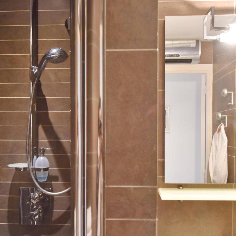 Côte d’Azur Sea View Tennis Beach Access - Appartement - 32