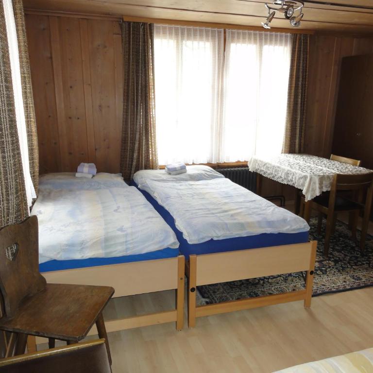 Hotel-Restaurant Stechelberg Bed & Breakfast - Doppelzimmer mit Gemeinschaftsbad - 2
