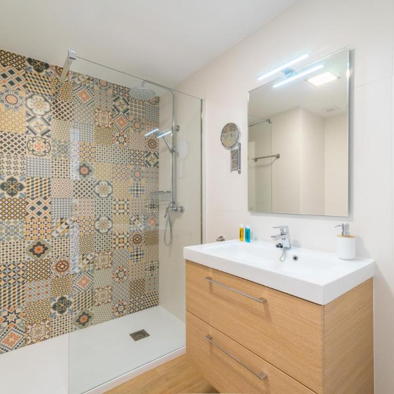 Stay In Riscal - Studio Apartment - 12