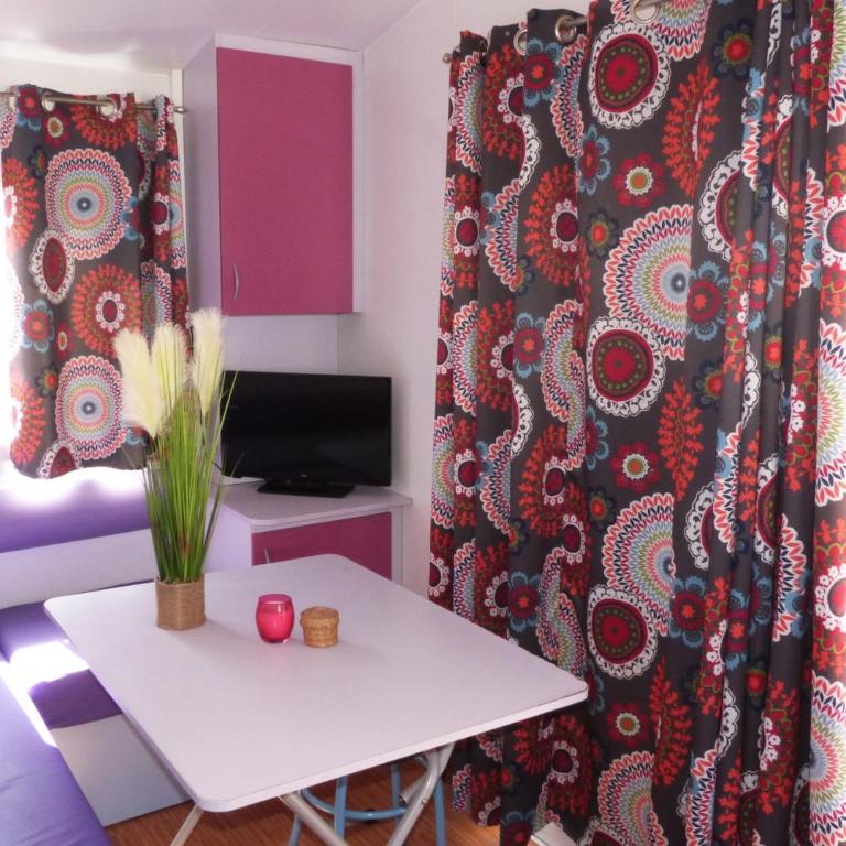 Camping La Bergerie Plage - Mobile Home - 6