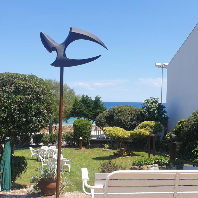 Apartamento con jardín a 11 metros de la playa. CG. - Apartamento - 56