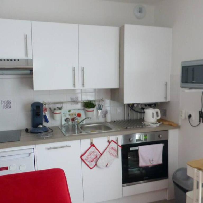 Studio Cosy neuf près de la mer,Balcon et Parking gratuit - Studio with Balcony - 6