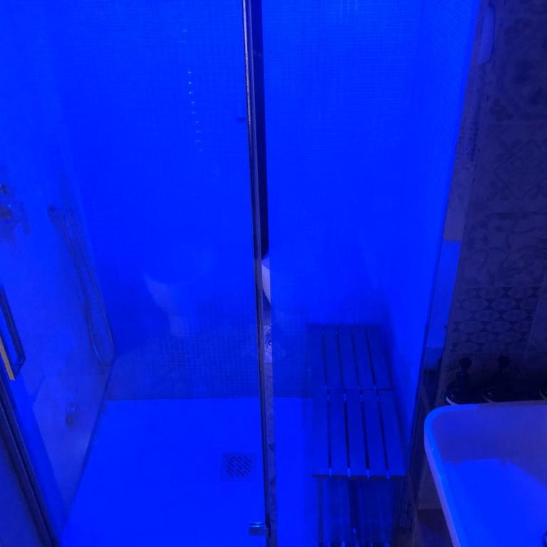 Navona Central Suites - Suite Superior con Vasca Idromassaggio e Sauna a Vapore - 36