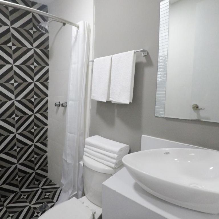 Casa moderna equipada como hotel Habitación 2 F - Double Room - 2