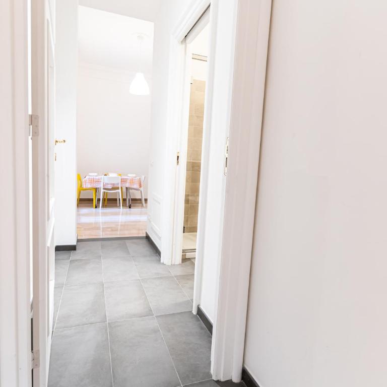 Central Coa Apartment - Appartamento con 2 Camere da Letto - 2