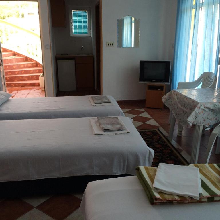 Apartments Delfin - Apartman s 1 Spavaćom Sobom i Balkonom - 9