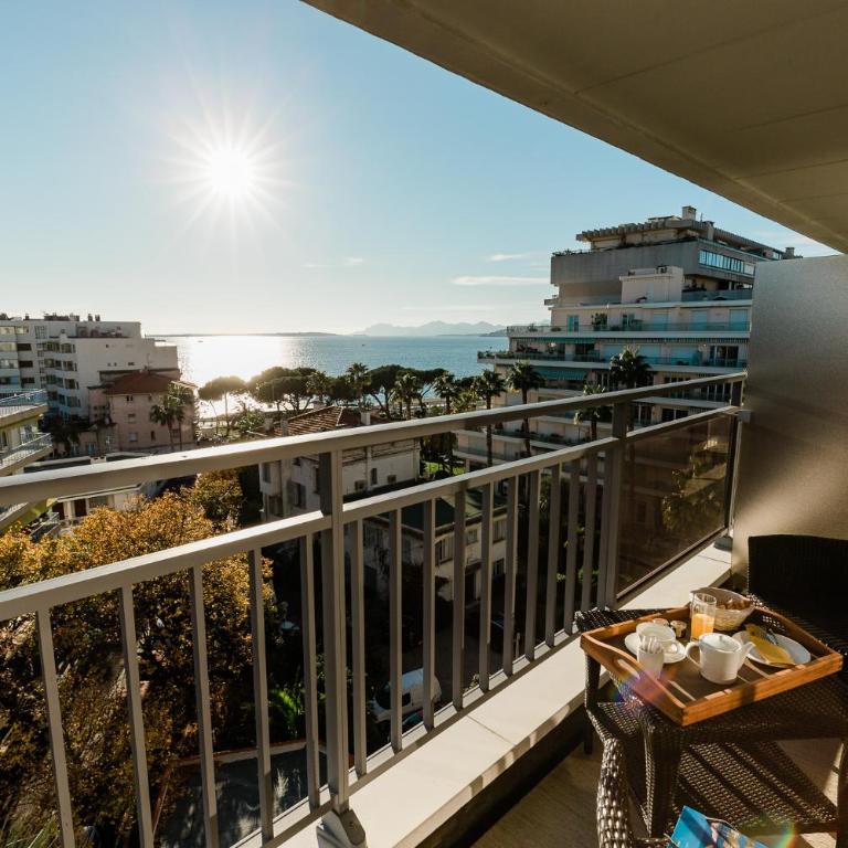 Hôtel Hélios - Chambre Deluxe - Vue sur Mer - 3