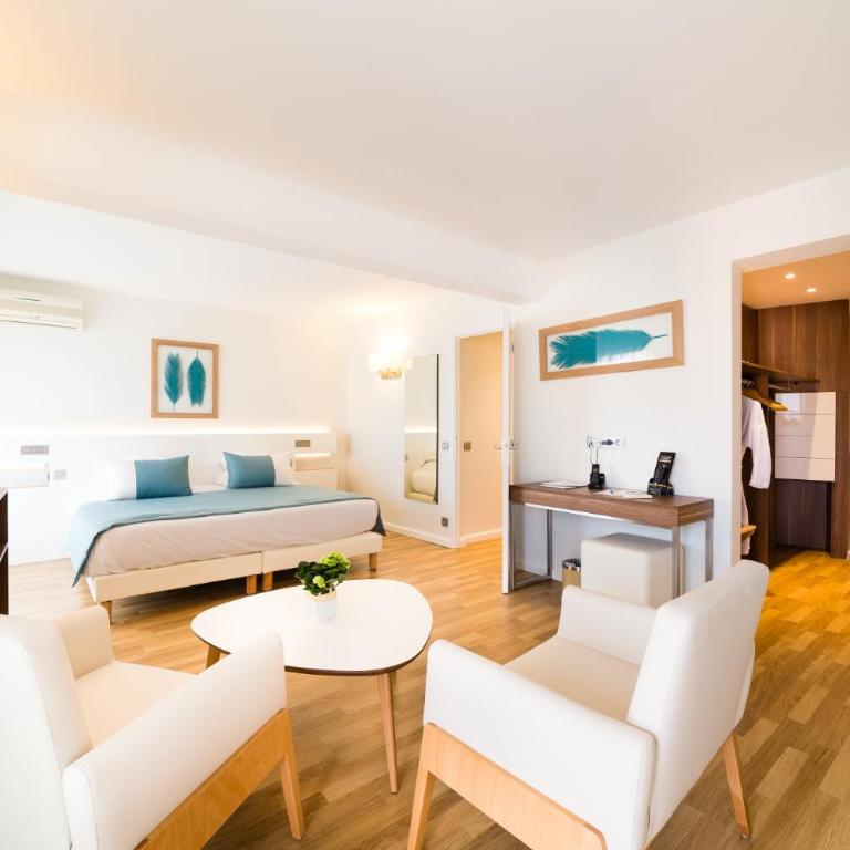Hôtel Hélios - Chambre Double Deluxe - Vue sur Ville - 2