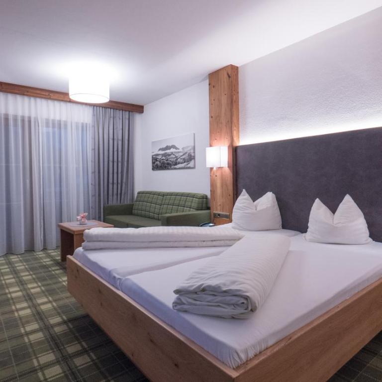 Hotel Alphof Alpbach - Deluxe Doppelzimmer "Bergidyll" mit Balkon - 10