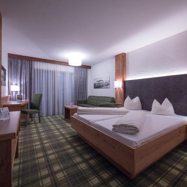 Hotel Alphof Alpbach - Deluxe Doppelzimmer "Bergidyll" mit Balkon - 7