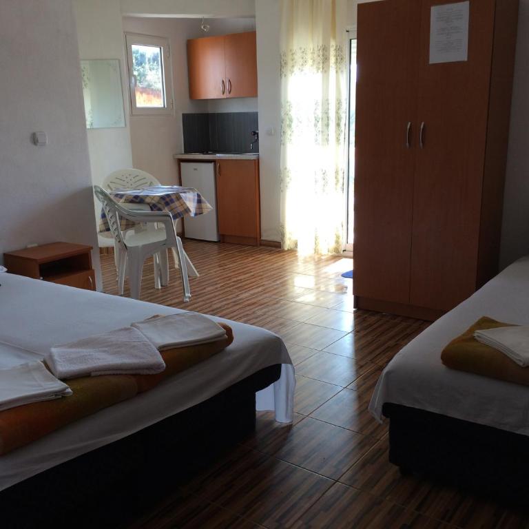 Apartments Delfin - Apartman sa 2 Spavaće Sobe i Balkonom - 5