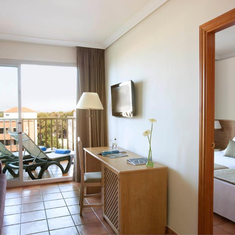 H10 Mediterranean Village - Habitación Familiar (2 adultos + 2 niños de hasta 10 años) - 1