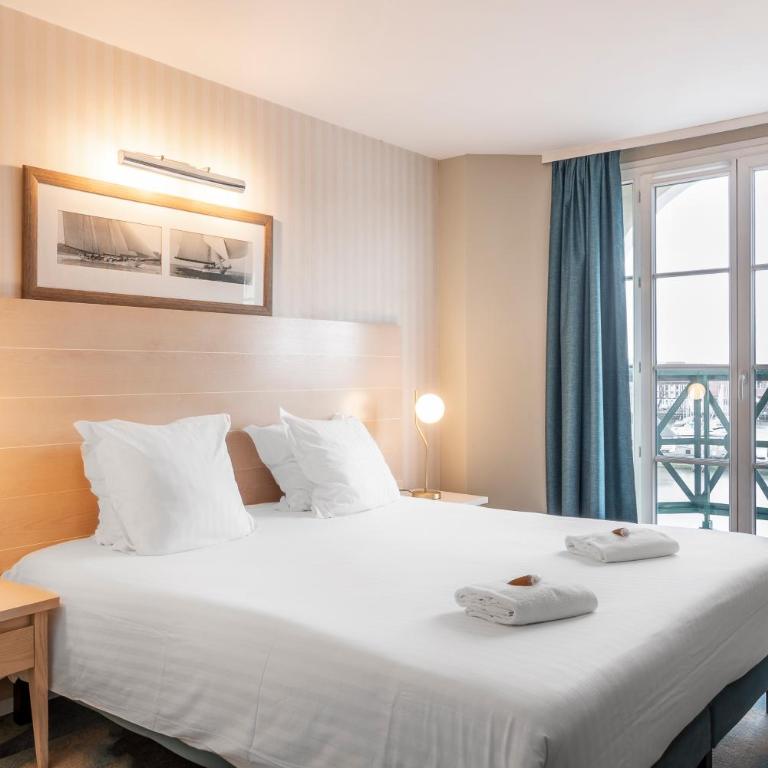 SOWELL HOTELS Le Beach - Chambre Double avec Vue sur le Port - 4